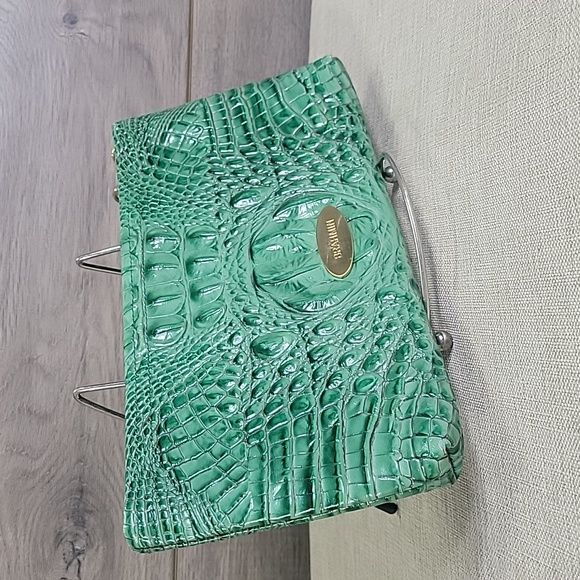 Brahmin Green Croc Embossed Leather Wristlet Clutch Purse - Picture 4 of 11
